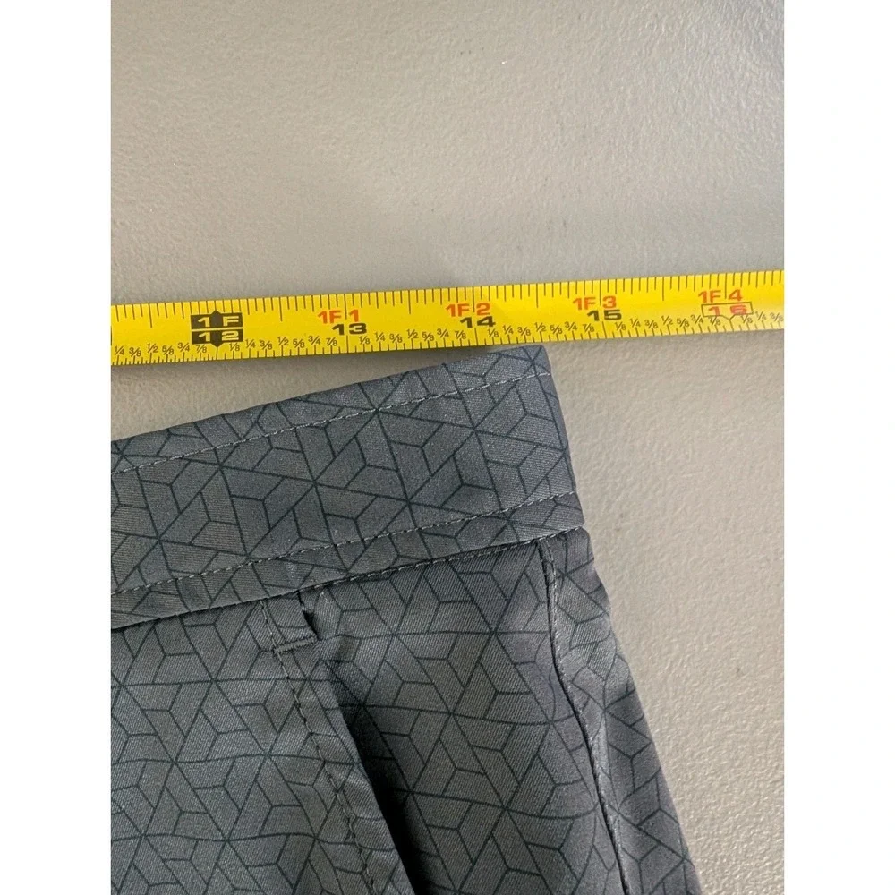 Under‎ Armour shorts, boys, size 18, blue, loose fit,casual, golf